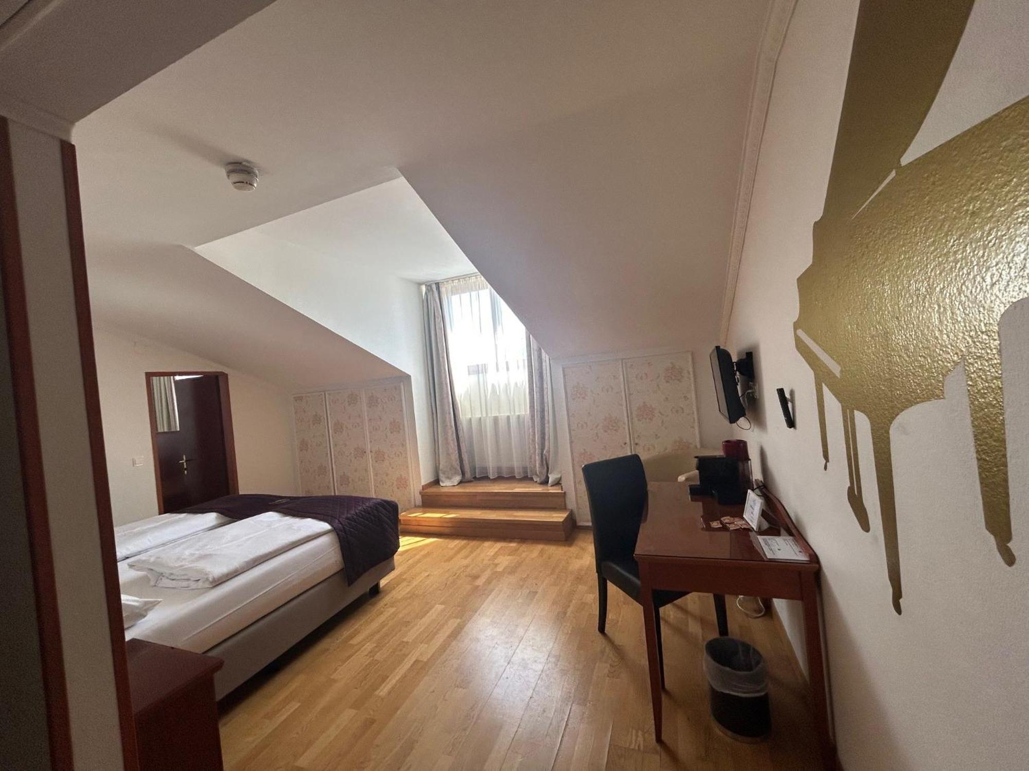 Am Schubertring 4* Viena