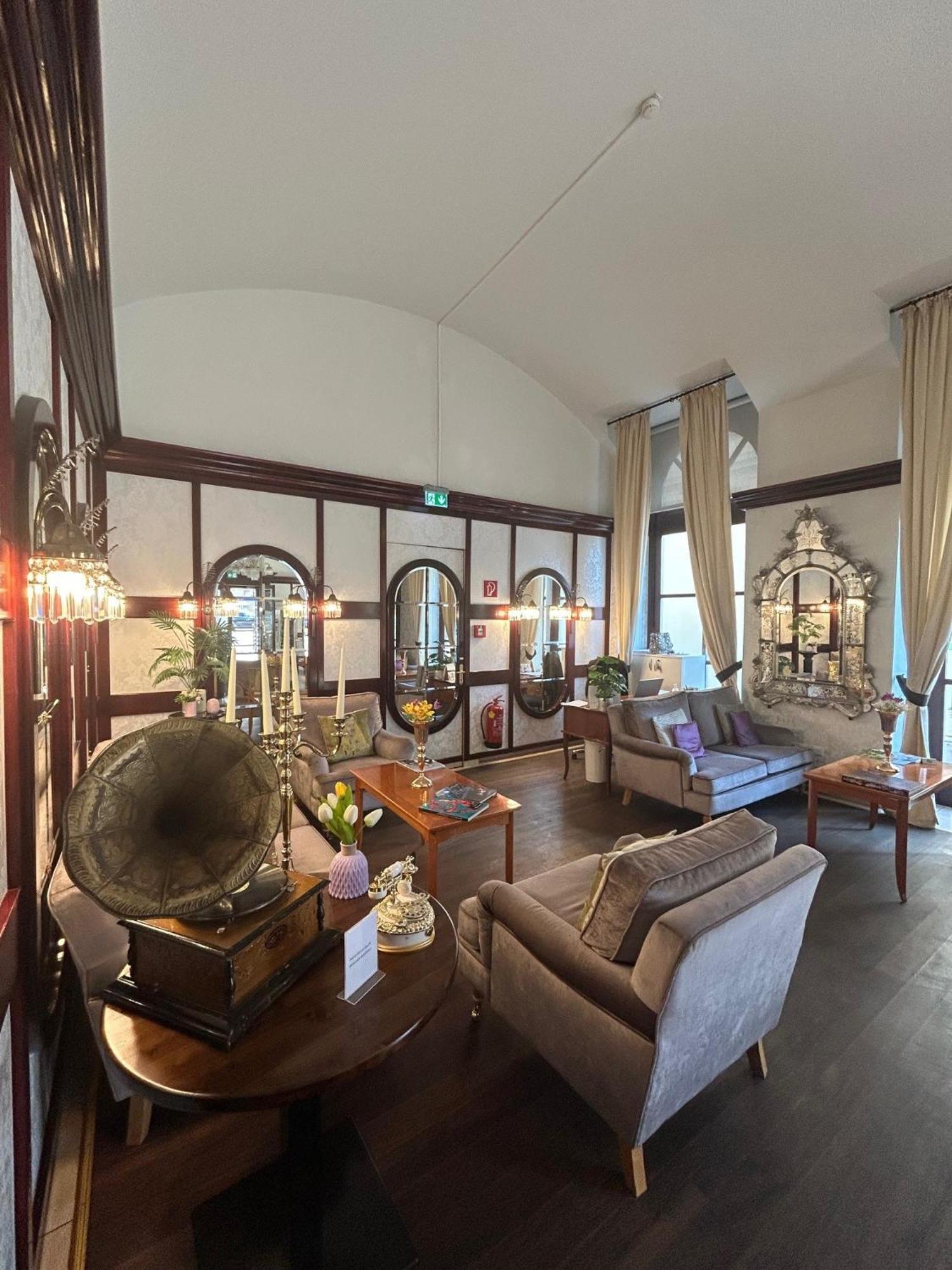 Hotel Am Schubertring Viena
